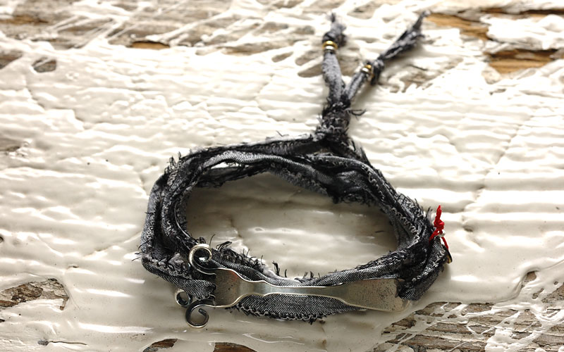 on the sunny side of the street オン・ザ・サニーサイド・オブ・ザ・ストリート 110-212 Silver gray