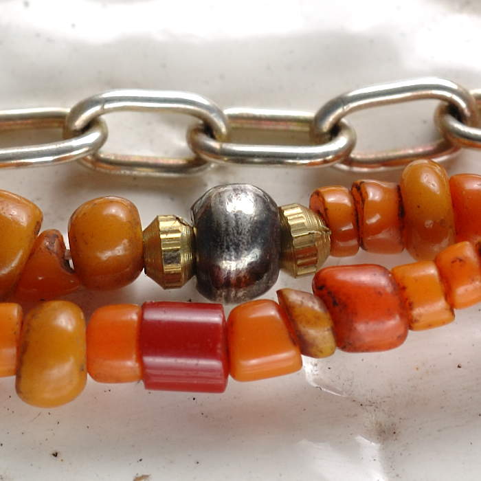 on the sunny side of the street 110-115 Org item photo4