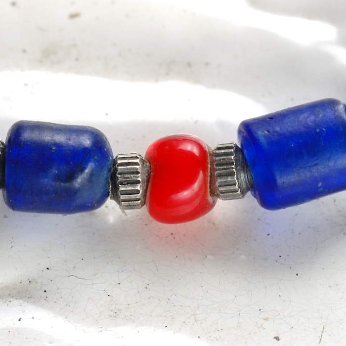 on the sunny side of the street 110-118 item photo3