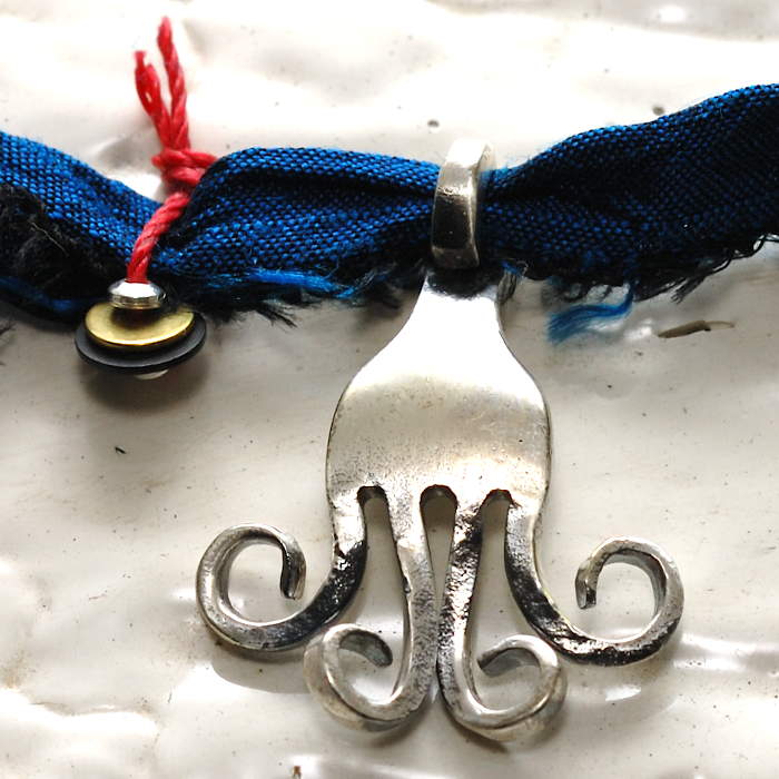 on the sunny side of the street 110-217 Emerald item photo2