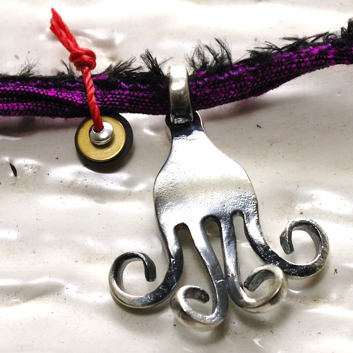 on the sunny side of the street 110-217 Purple item photo2