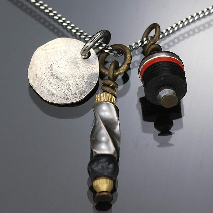 on the sunny side of the street 210-212 black item photo3