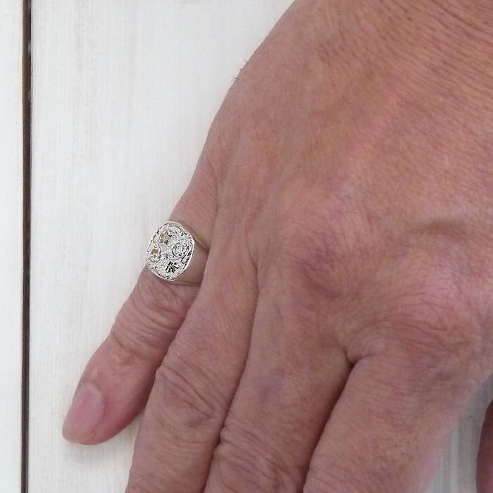 on the sunny side of the street 241-305R W.SV item photo3